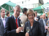 Angela Merkel u Robert Koch LaserDiscoDJ Andy
